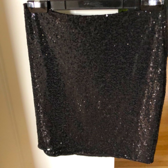 Kenzie - Small - Black Sequin Mini Skirt - Picture 1 of 6